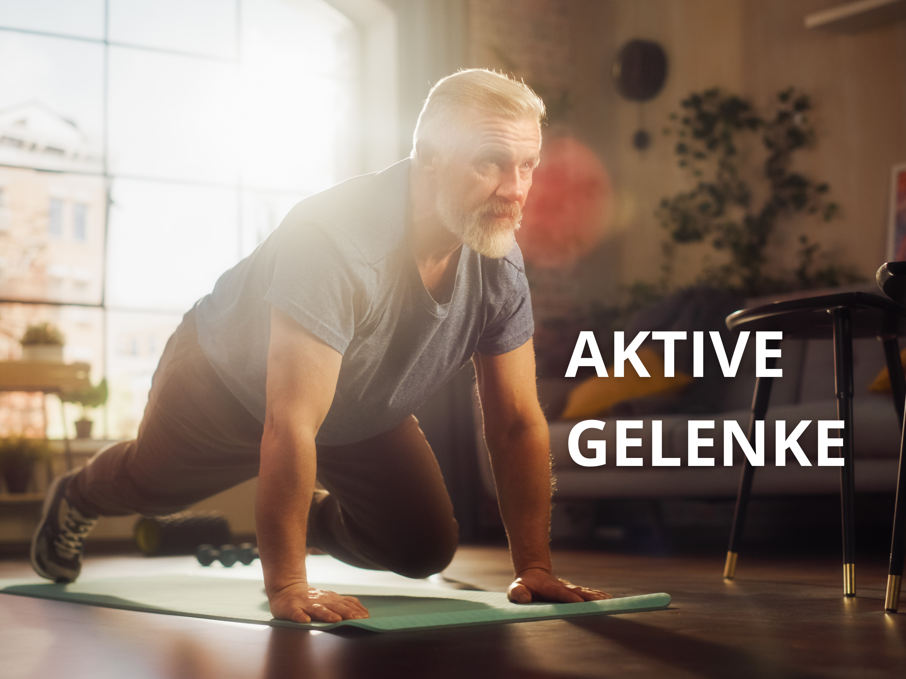 Ein Mann (mittig) macht Liegestütz auf einer grünen Fitnessmatte.